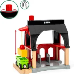 Accessoire pour circuit de train en bois : grange des animaux - Brio