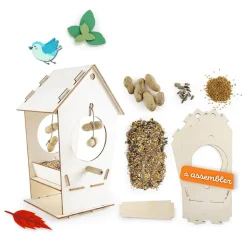 Atelier jardin : Ma première mangeoire à oiseaux - Radis et Capucine