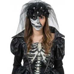 Coiffe gothique avec fleurs noires, crânes et voile - RueDeLaFete
