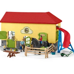 Écurie avec chevaux et accessoires - Schleich