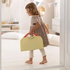 Ferme transportable en bois et tissus - Hape