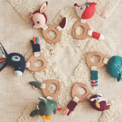 Hochet en bois eco : Joe - Lilliputiens