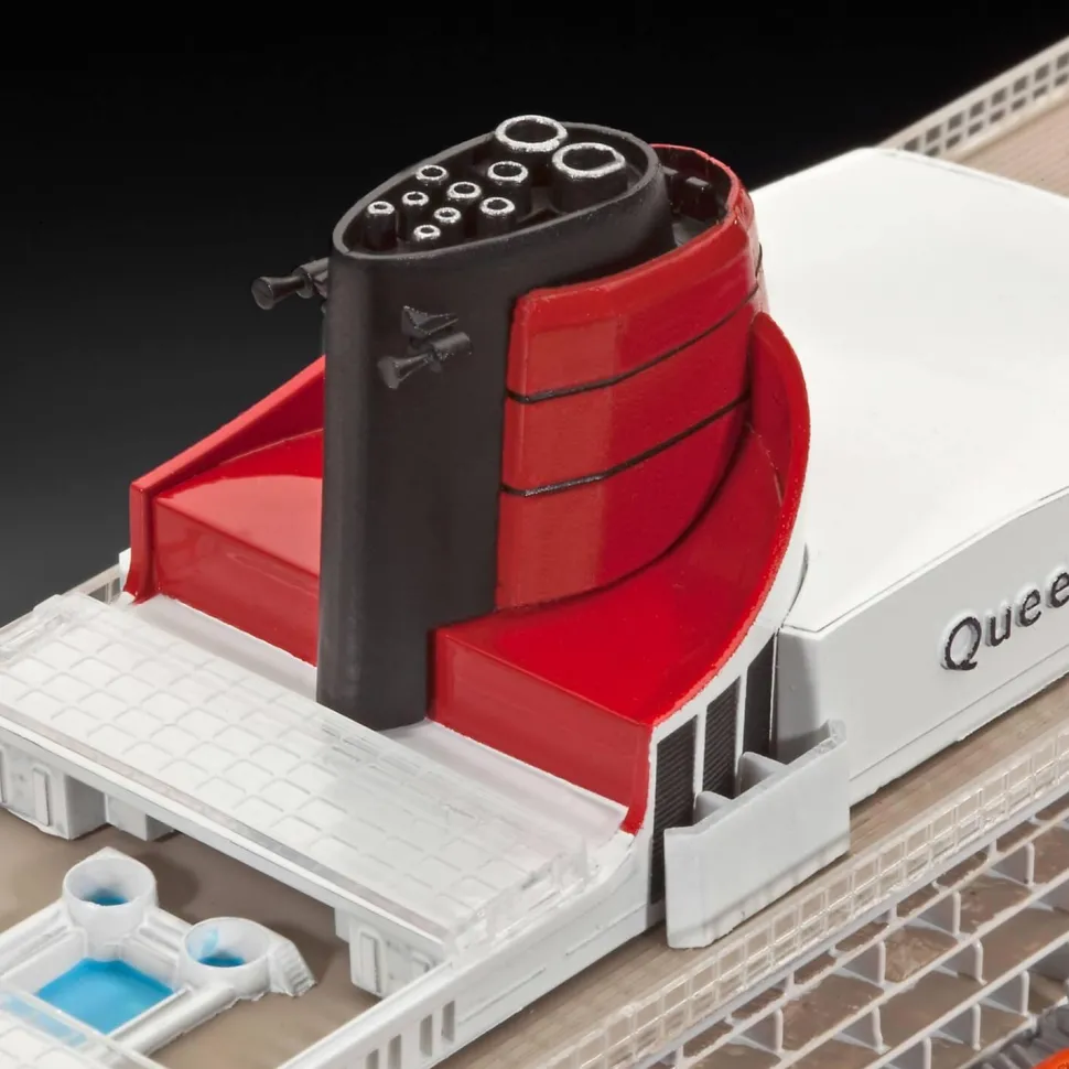 Maquette bateau : Queen Mary 2 - Revell