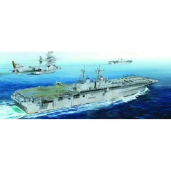 Maquette bateau : USS Boxer LHD-4 - Hobby Boss
