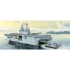 Maquette bateau : USS Essex LHD-2 - Hobby Boss