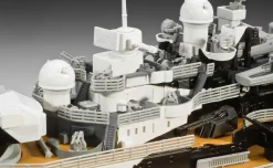 Maquette bateau : Battleship Tirpitz - Revell