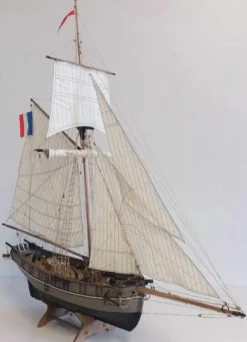 Maquette bateau en bois : Côtre Armé 1815 Faucon - Soclaine