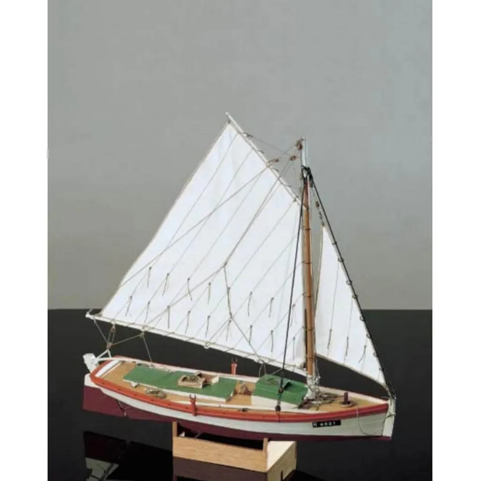 Maquette bateau en bois : Flattie - Corel