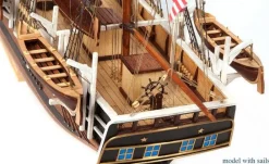 Maquette bateau en bois : Essex - OCCRE