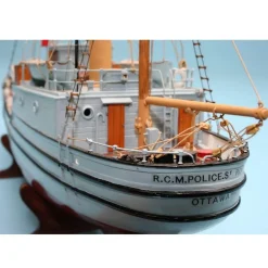 Maquette bateau en bois : ST. ROCH - Billing boats