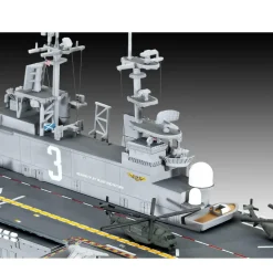 Maquette bateau militaire : Transporteur d'assaut USS WASP - Revell