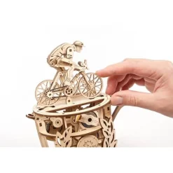 Maquette en bois : Cycliste Automate - Ugears