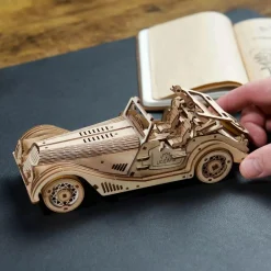 Maquette en bois : Voiture de sport