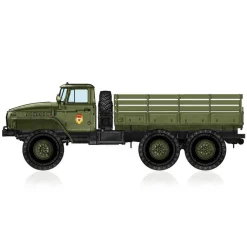 Maquette véhicule militaire : Camion russe URAL-4320 - Hobby Boss