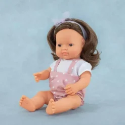 ML Poupées: POUPÉE FILLE EUROPÉENNE CHEVEUX BRUNS HABILLÉES 38 cm - Miniland