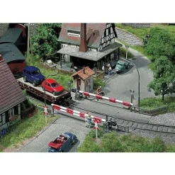 Modélisme ferroviaire HO : Passage à niveau 2 maisons - Faller
