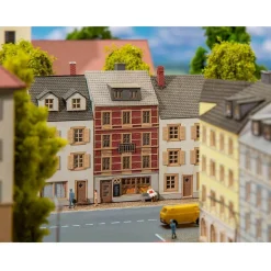 Modélisme Z : Maison de ville avec boulangerie - Faller