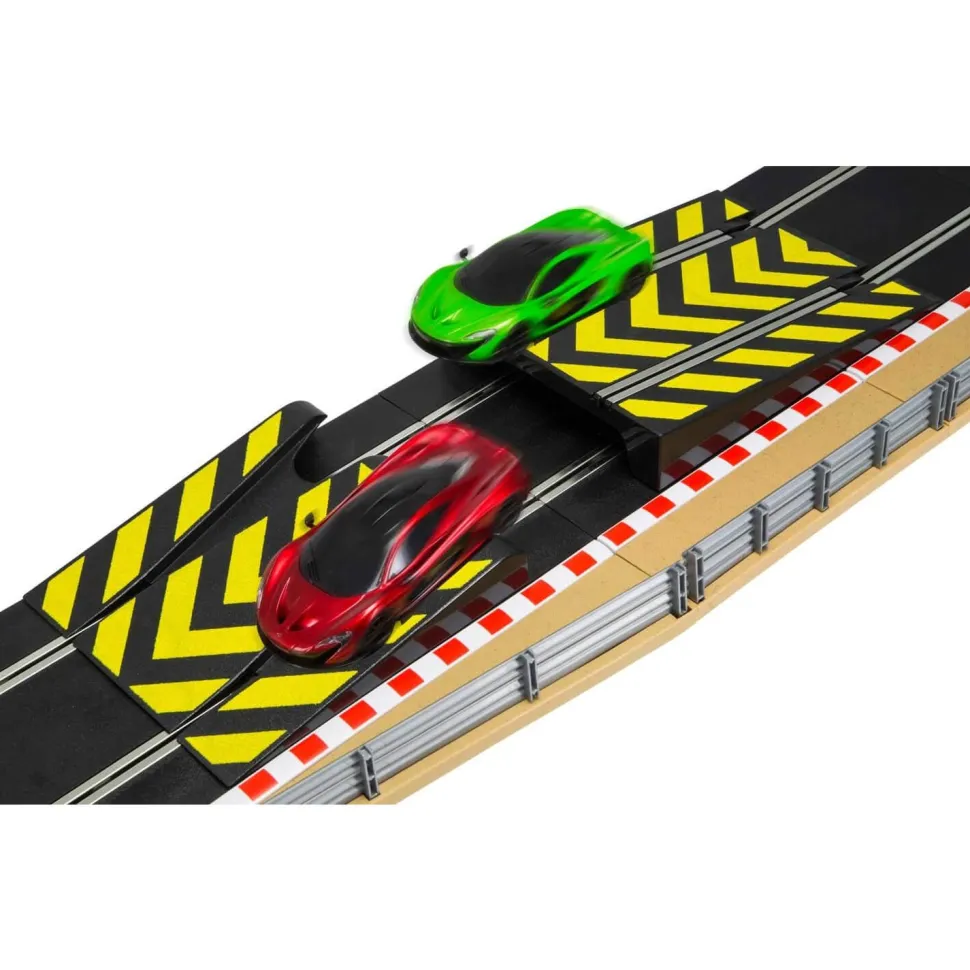 Pack extension de circuit de voiture n°2 : Rampes de saut et chicane - Scalextric