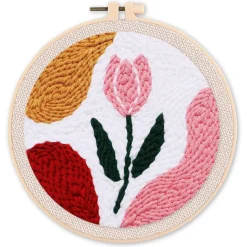 Punch Needle : Tulipe prête à éclore - avec cadre - Figured'Art